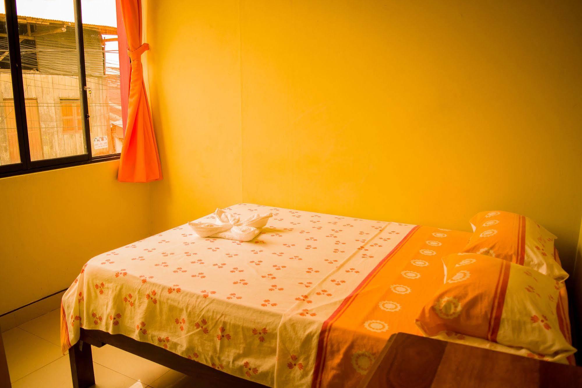 Hospedaje Las Amazonas 이키토스 외부 사진